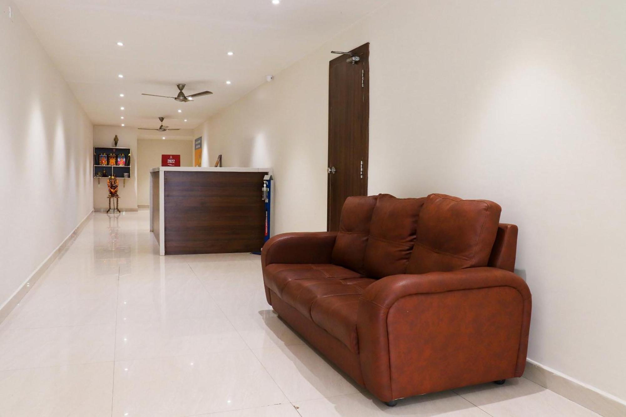 Collection O Kk Trends Hotel Vijayawada Luaran gambar